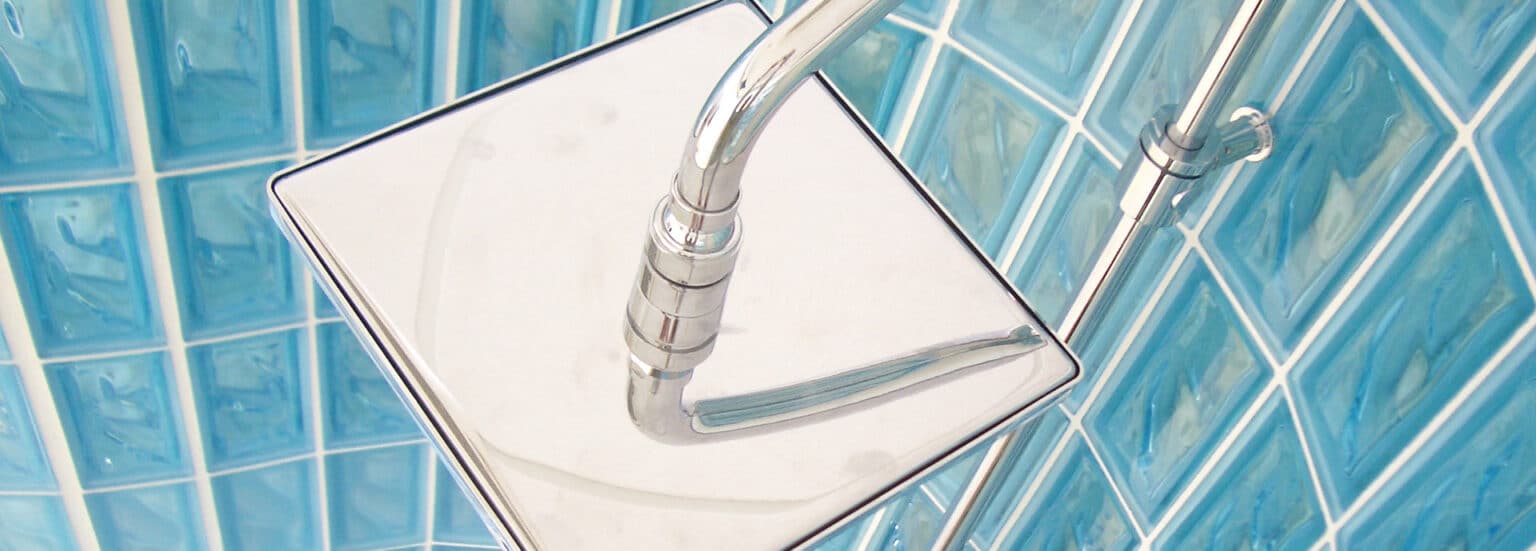 Briques de verre salle de bain - Comment les poser ? - VerreLab