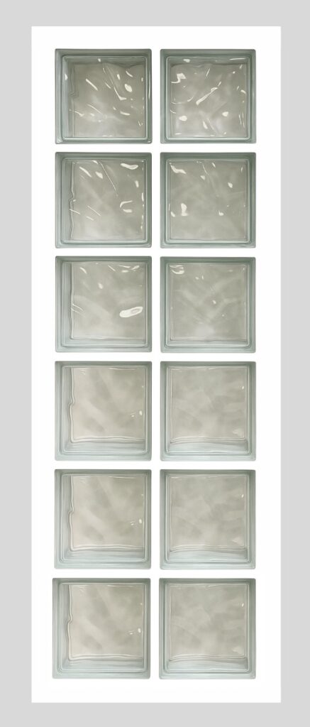 image d'un panneau comportant 12 briques de verre assemblés au mortier avec un motif nuage ondulé